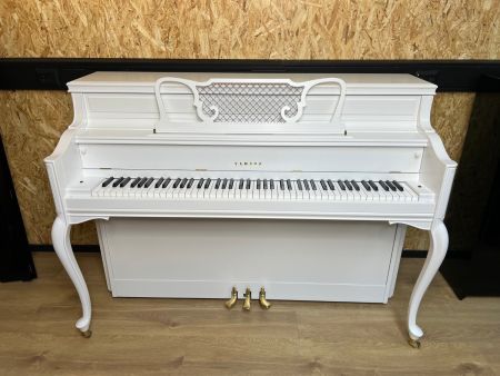 YAMAHA M2 VALKOINEN KÄYTETTY PIANO VT-2194