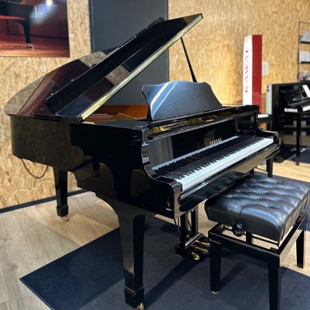 Yamaha G2 PE Käytetty Flyygeli Musta VT-2824